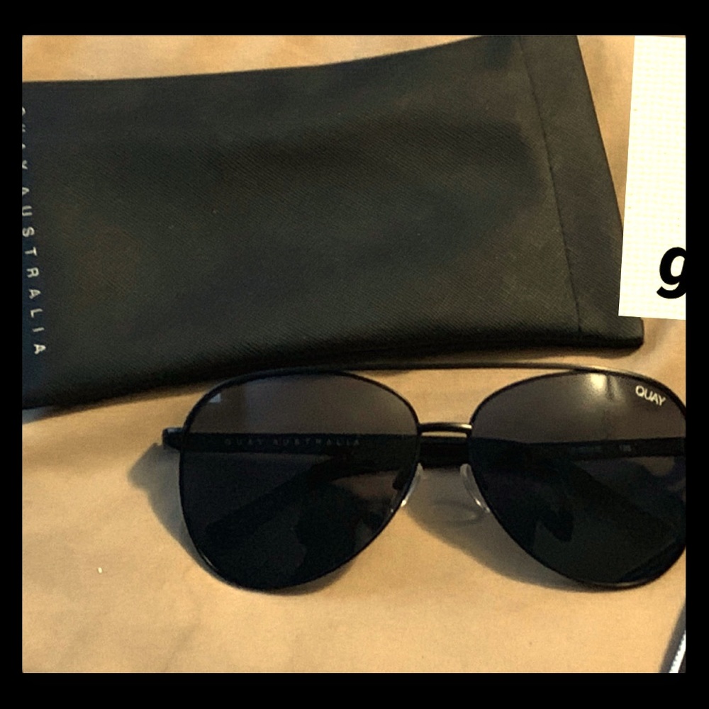 NWT QUAY sunglasses